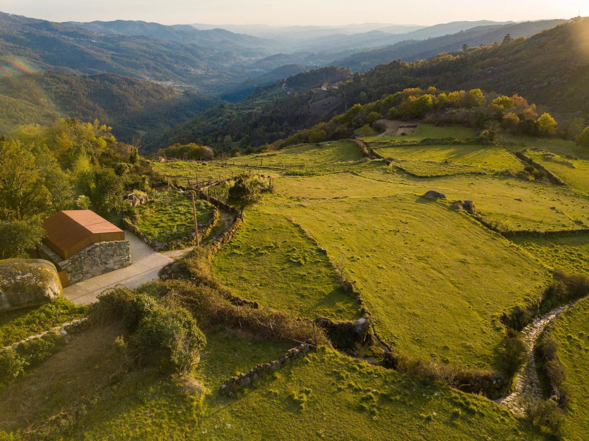 Geres - Leiras Do Tempo - Cottages Brufe Экстерьер фото